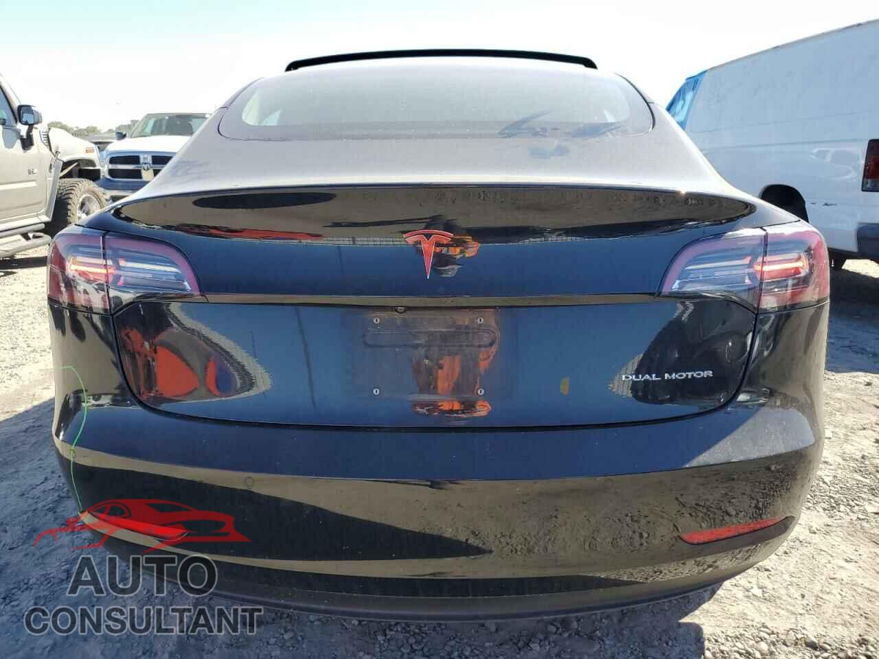 TESLA MODEL 3 2018 - 5YJ3E1EB2JF170409