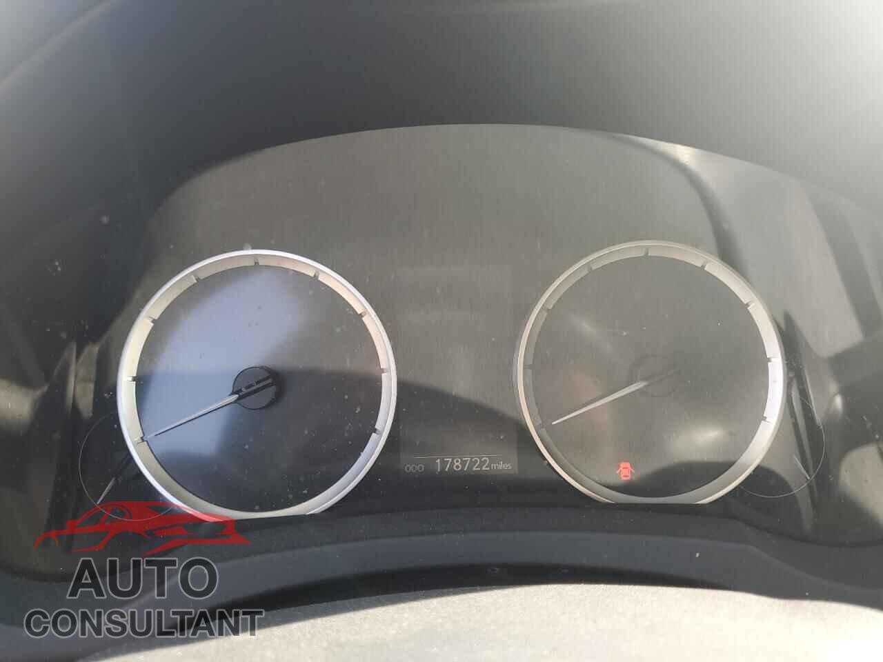 LEXUS IS 2016 - JTHCM1D20G5010106