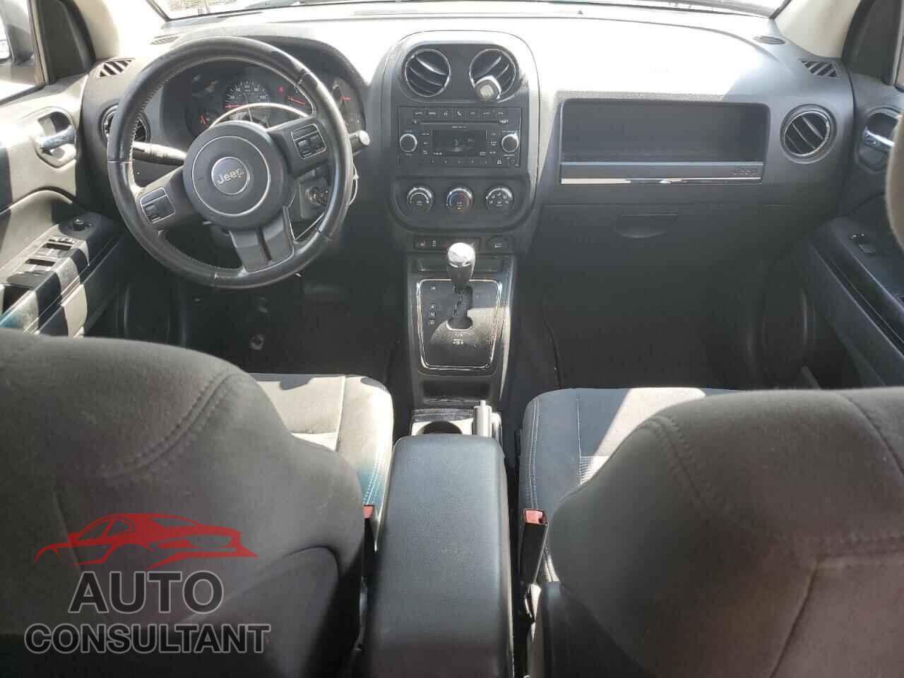 JEEP COMPASS 2011 - 1J4NF1FB1BD258214
