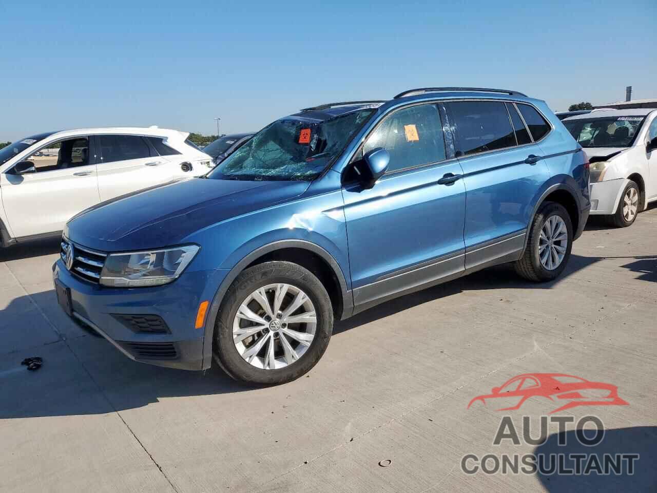 VOLKSWAGEN TIGUAN 2018 - 3VV1B7AX5JM044126