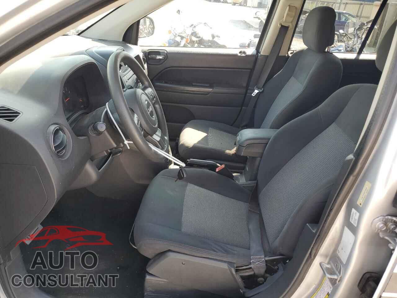 JEEP COMPASS 2011 - 1J4NF1FB2BD215548