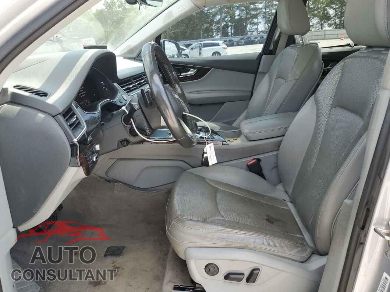 AUDI Q7 2017 - WA1VAAF76HD026906