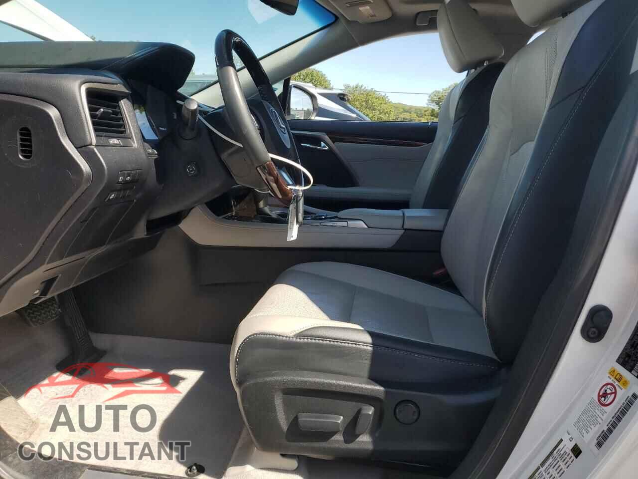LEXUS RX350 2017 - 2T2ZZMCA5HC060233