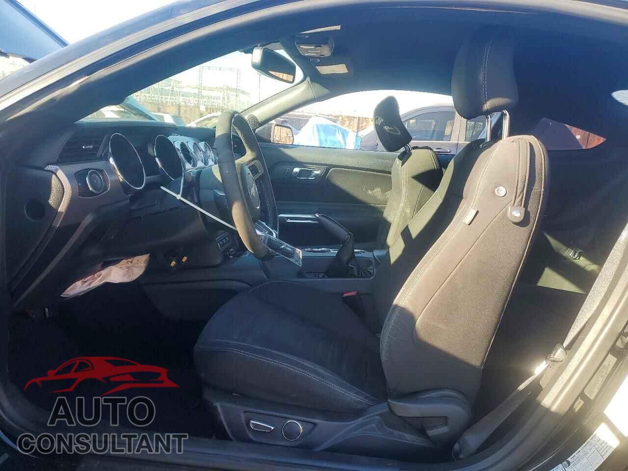 FORD MUSTANG 2017 - 1FA6P8CF8H5272322