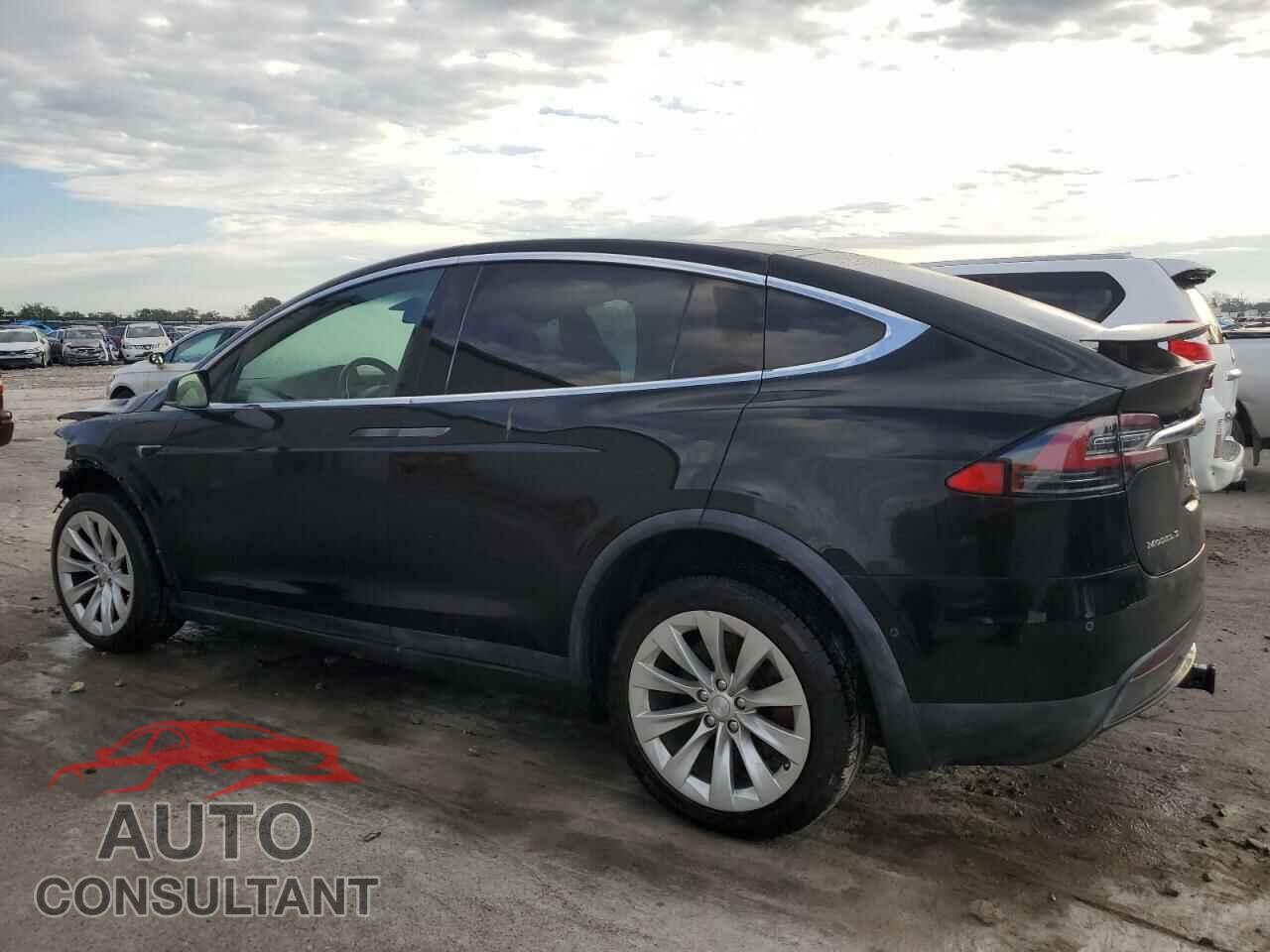 TESLA MODEL X 2018 - 5YJXCDE24JF141275
