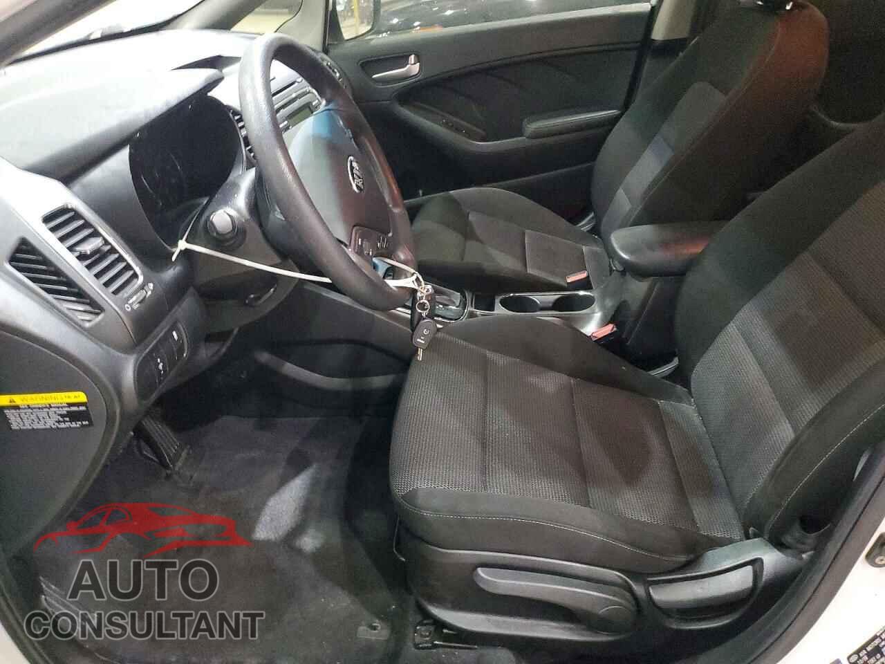 KIA FORTE 2017 - 3KPFK4A75HE080406