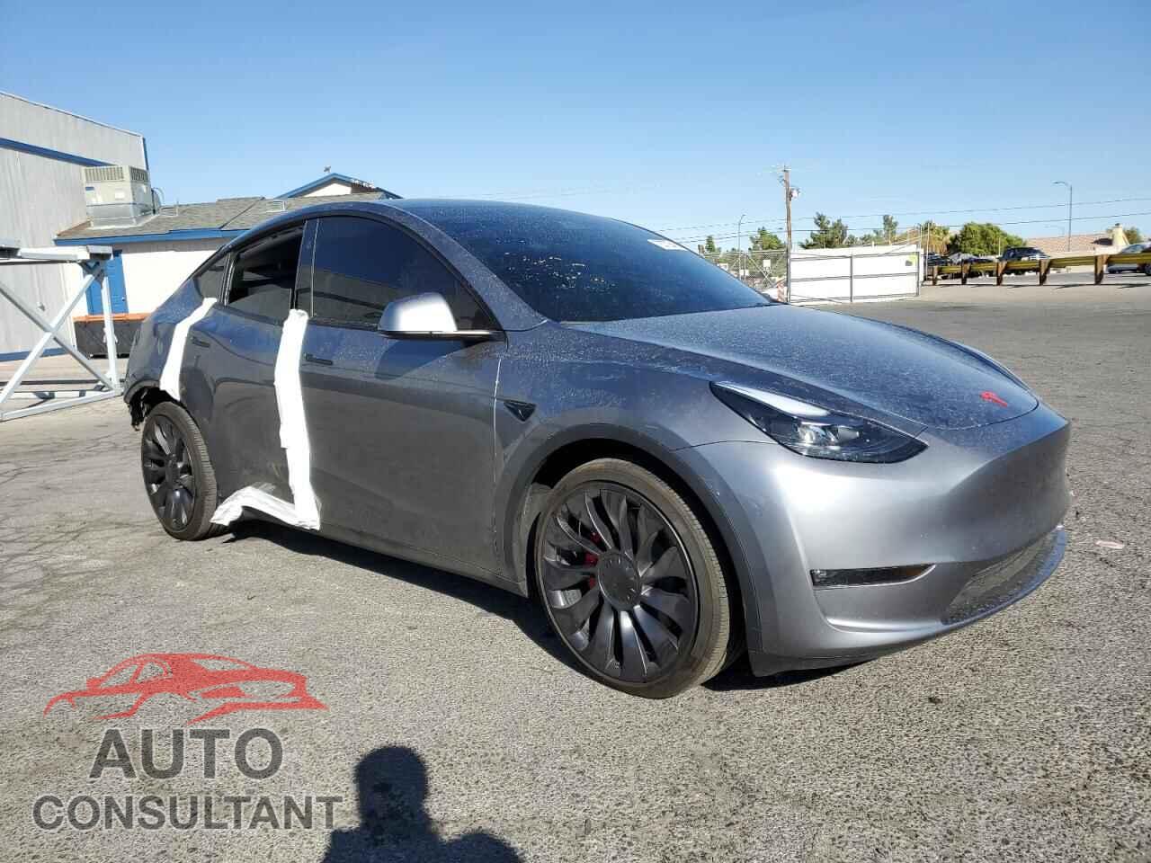 TESLA MODEL Y 2024 - 7SAYGDEF5RF159357
