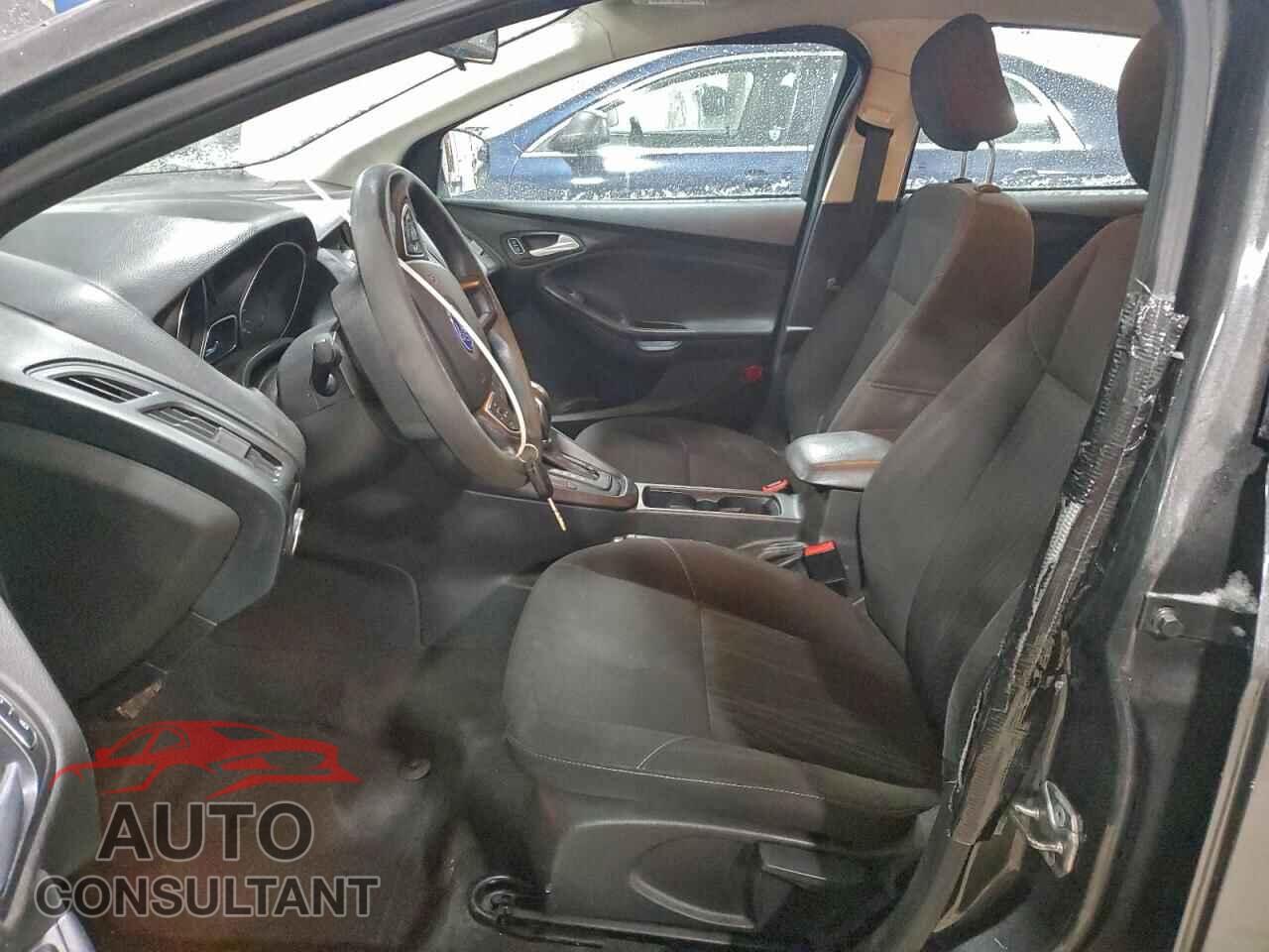 FORD FOCUS 2016 - 1FADP3F23GL260995