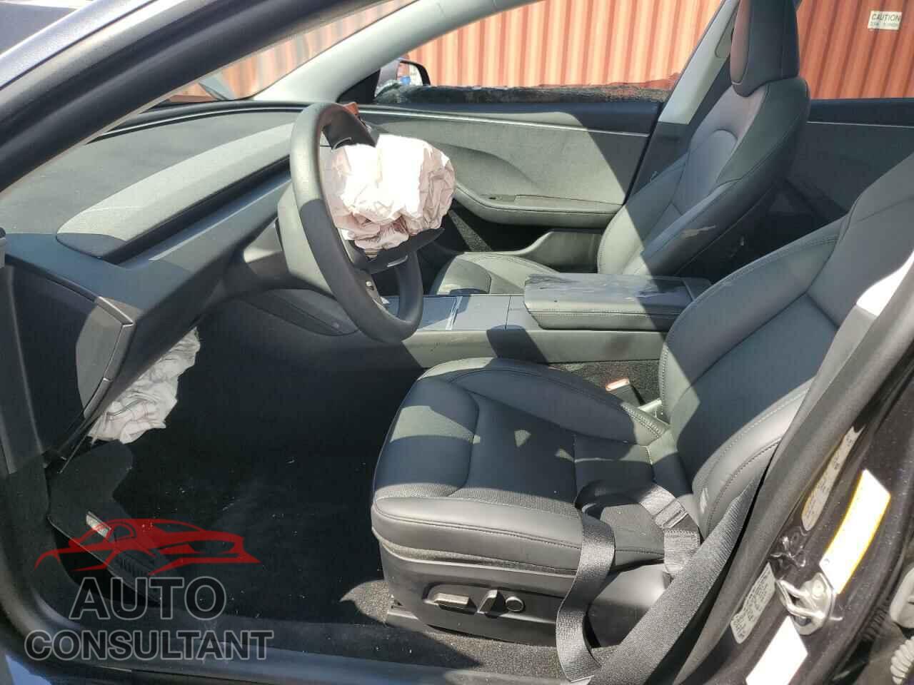 TESLA MODEL 3 2024 - 5YJ3E1EA6RF740818