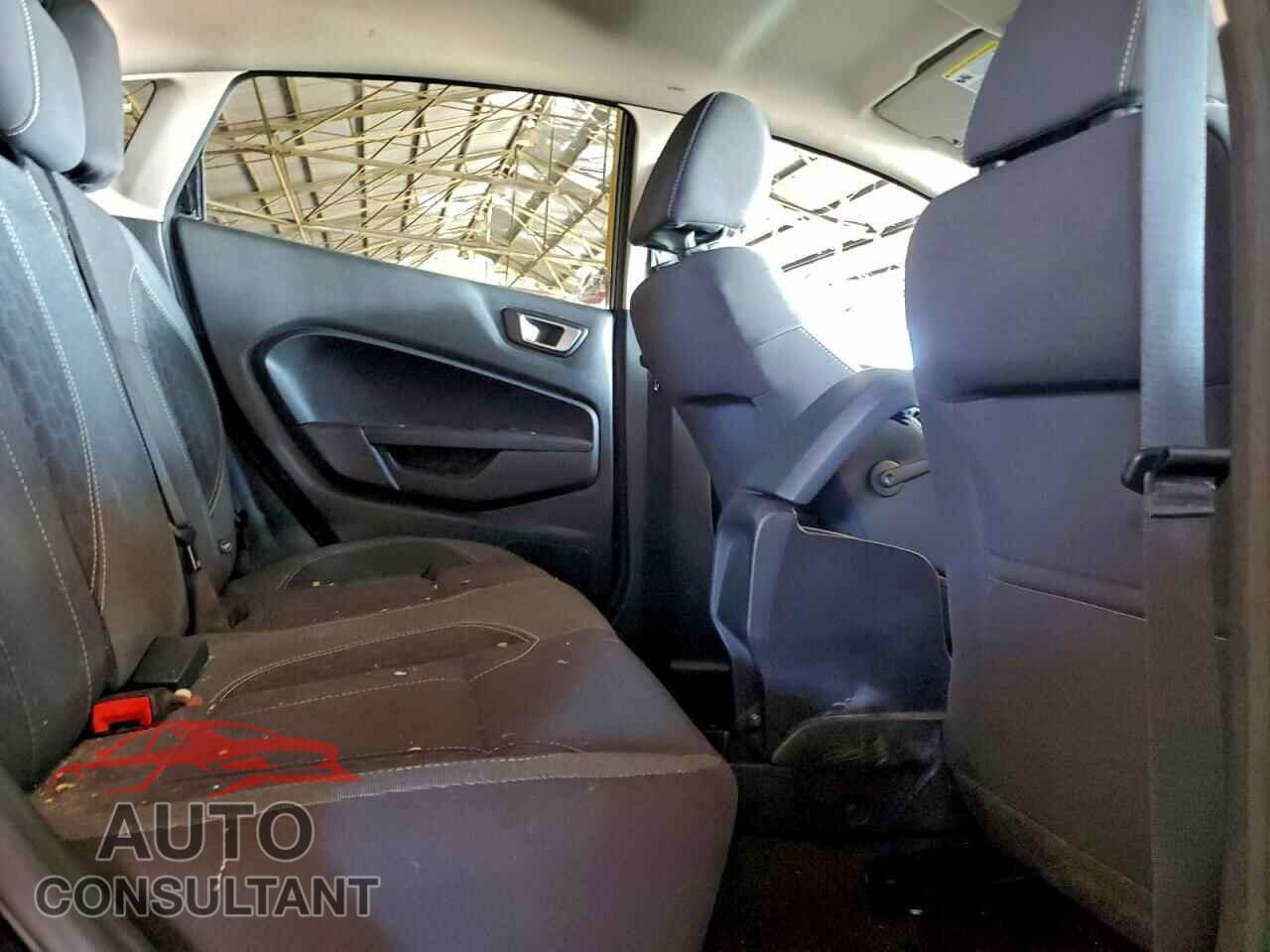 FORD FIESTA 2015 - 3FADP4EJ5FM115050