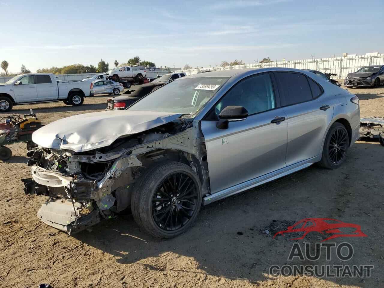 TOYOTA CAMRY 2022 - 4T1G11AK4NU060330