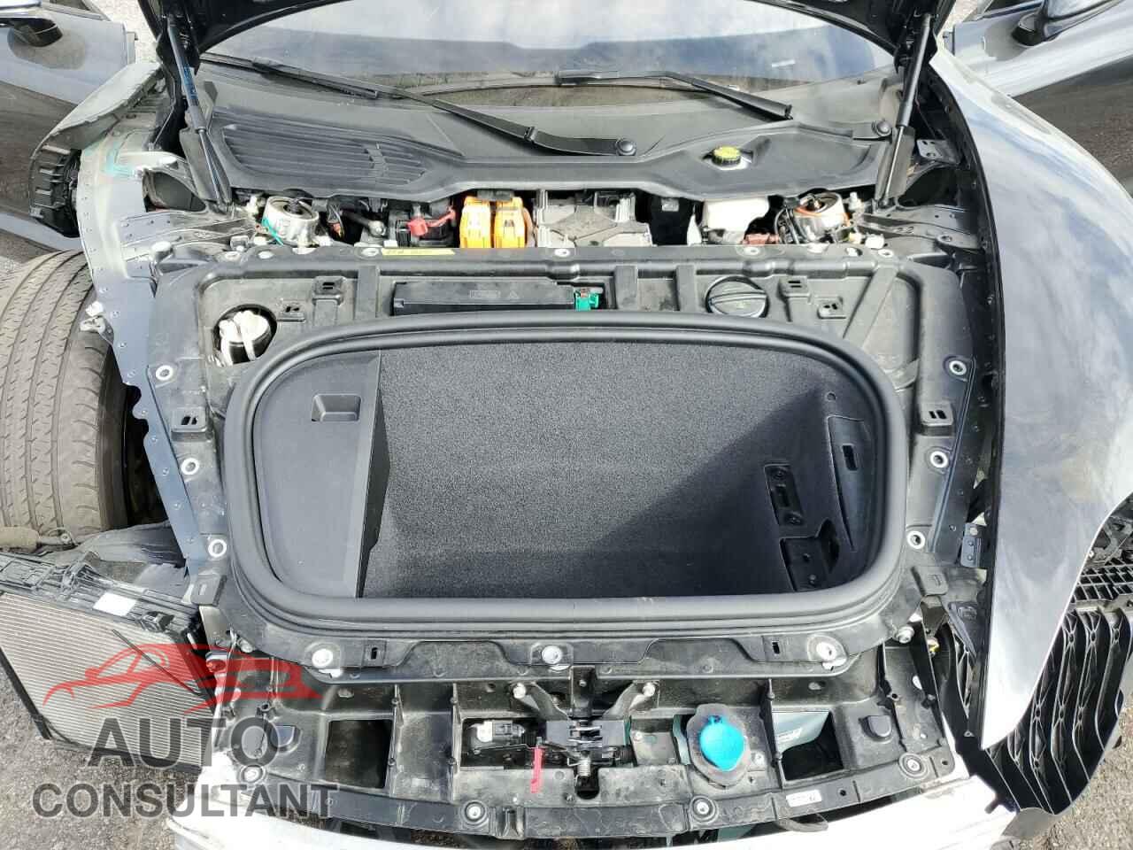 PORSCHE TAYCAN 2020 - WP0AC2Y15LSA70710