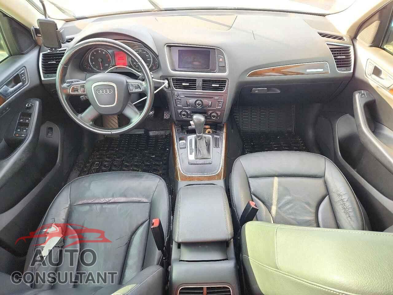 AUDI Q5 2011 - WA1LFAFP8BA024088