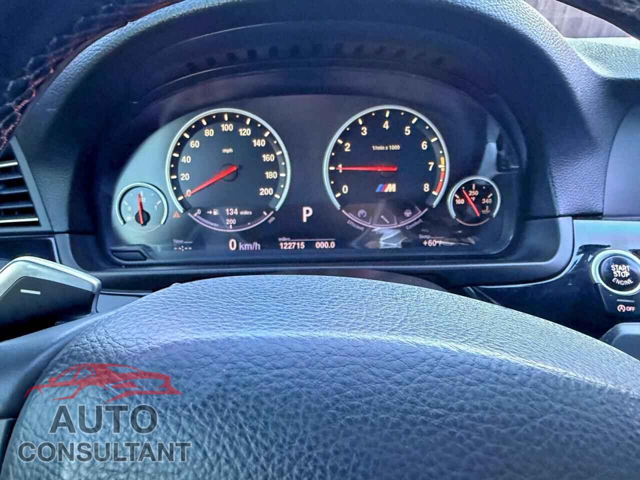 BMW M5 2013 - WBSFV9C57DC774007