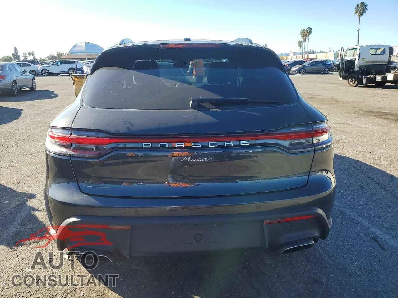 PORSCHE MACAN BASE 2024 - WP1AA2A54RLB14357