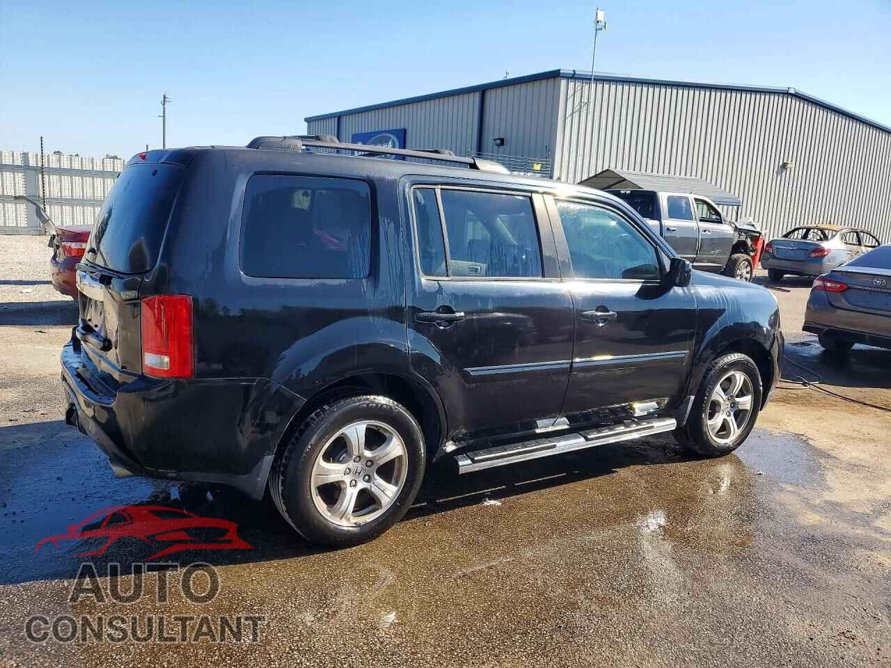 HONDA PILOT 2013 - 5FNYF3H56DB019839