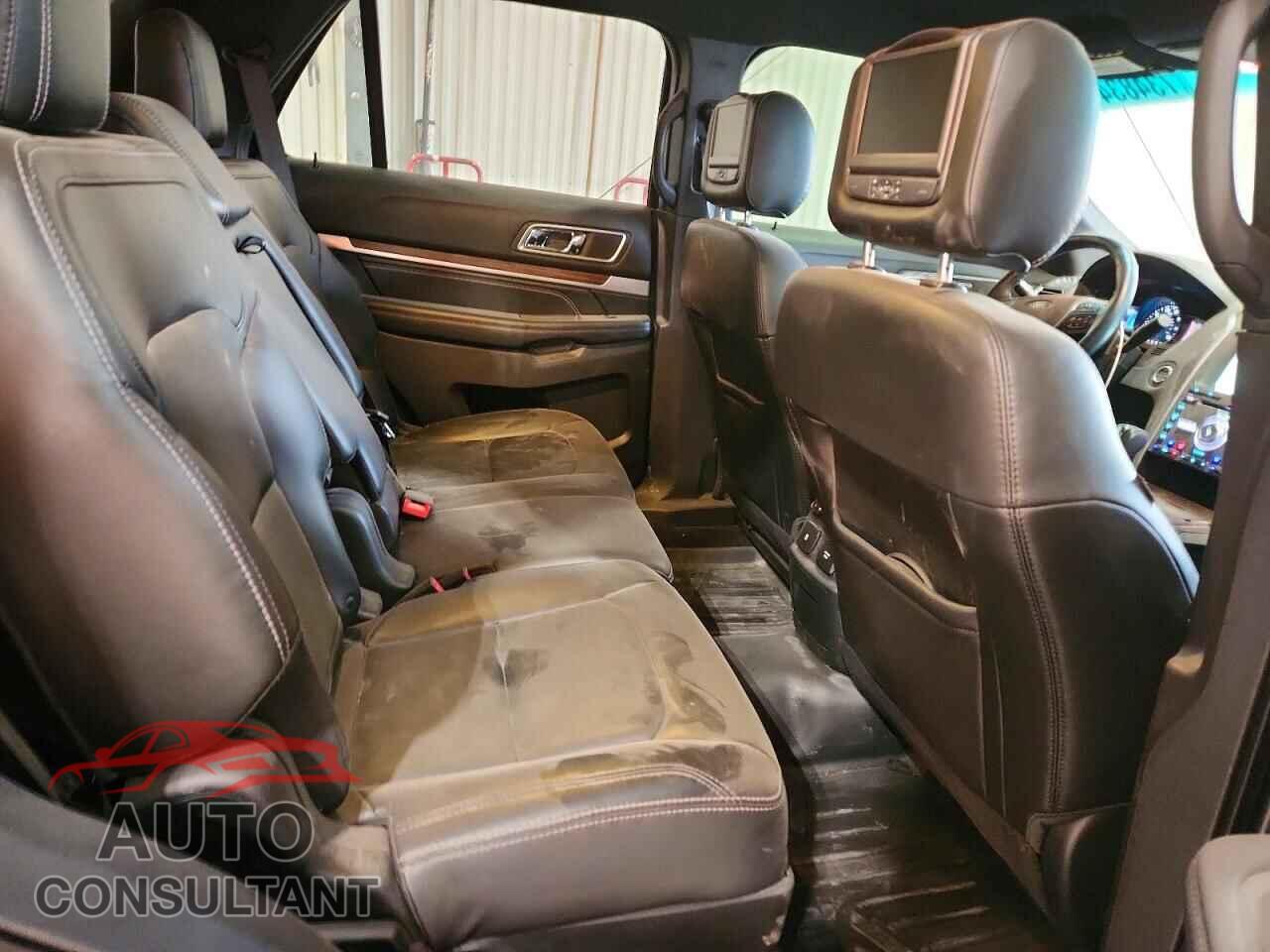 FORD EXPLORER 2018 - 1FM5K8FH5JGB13877