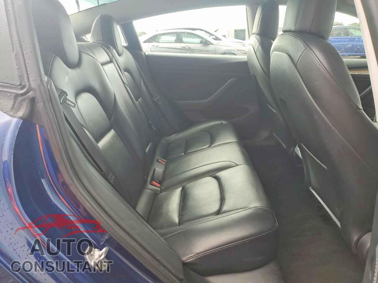 TESLA MODEL 3 2022 - 5YJ3E1EA5NF371928