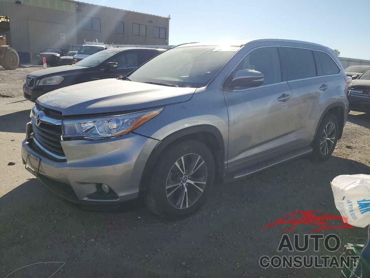 TOYOTA HIGHLANDER 2016 - 5TDJKRFHXGS503512