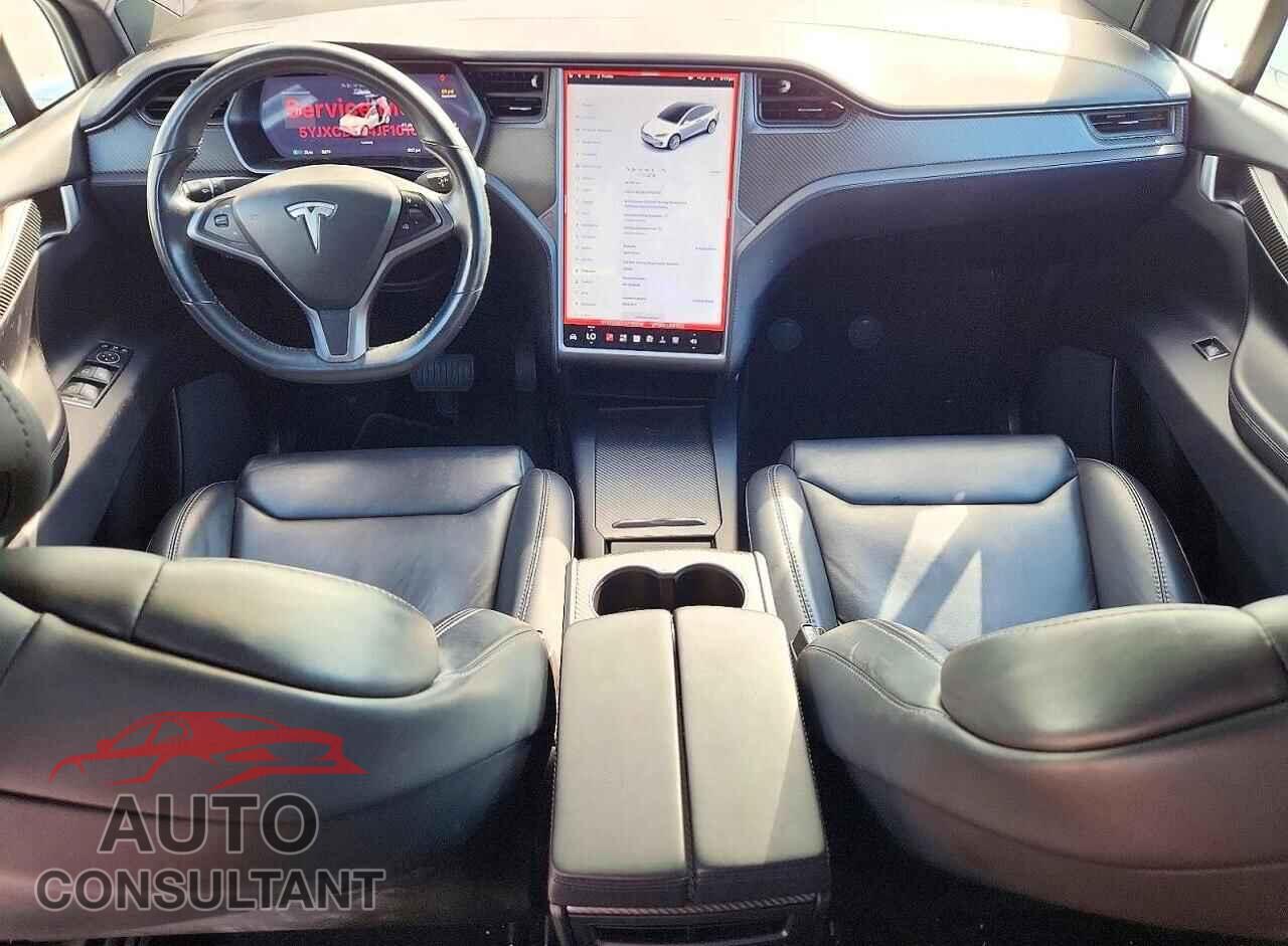 TESLA MODEL X 2018 - 5YJXCDE24JF101018