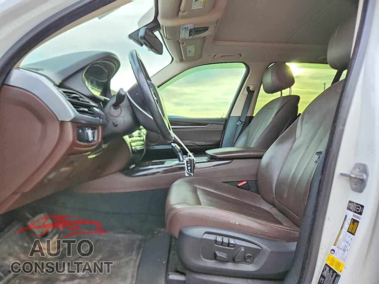 BMW X5 2014 - 5UXKR0C58E0H24923