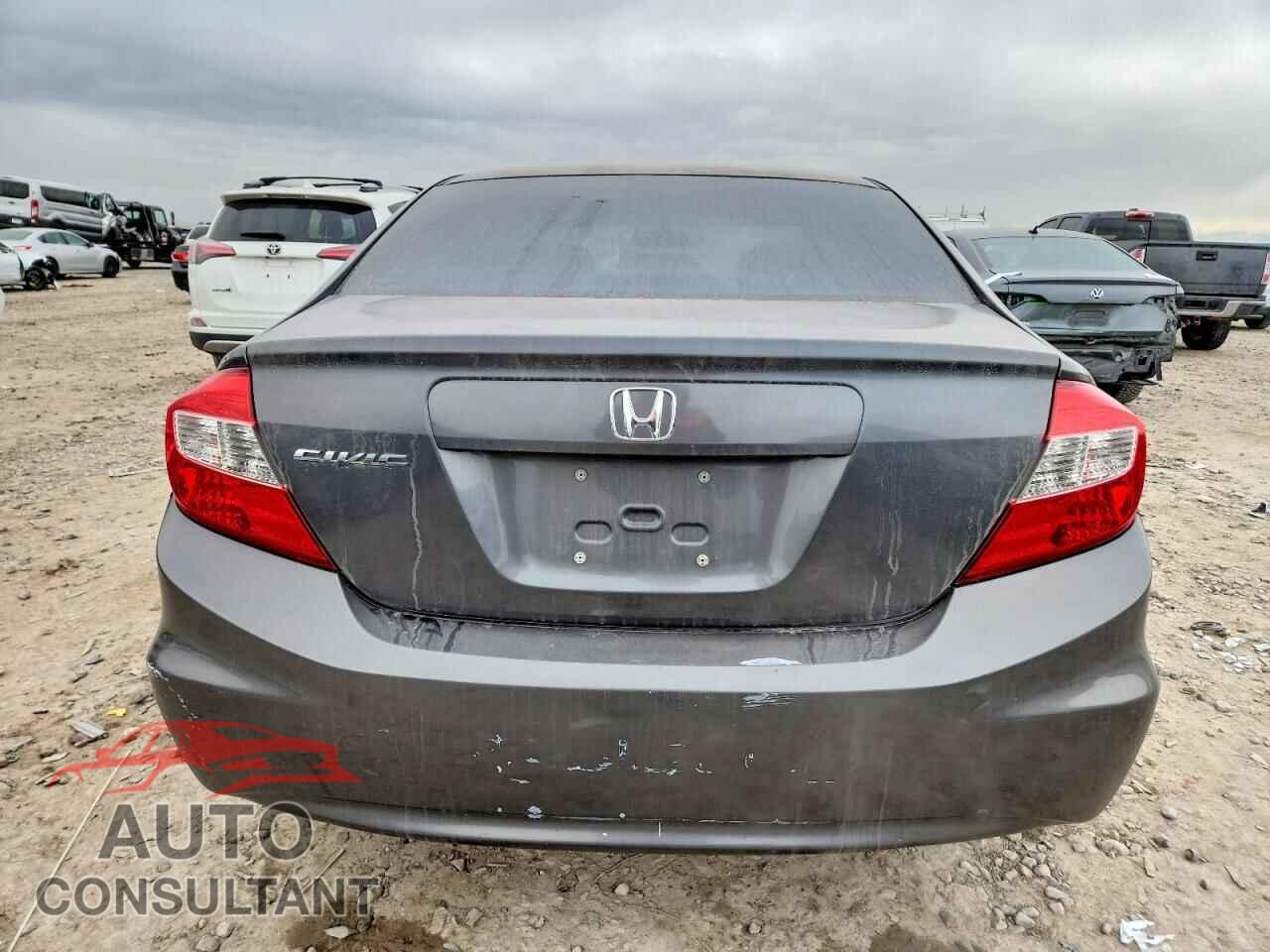 HONDA CIVIC 2012 - 2HGFB2F83CH573313