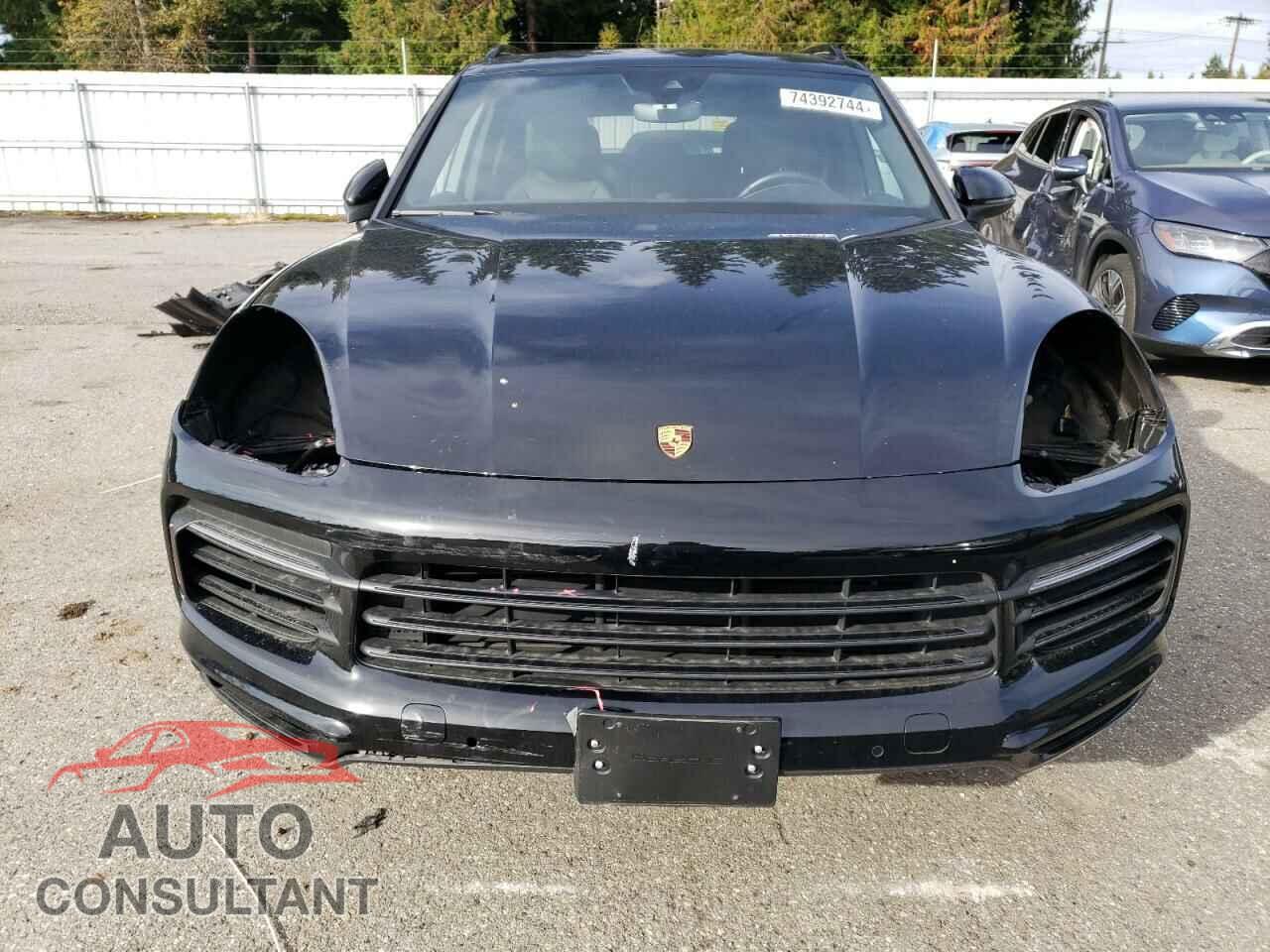 PORSCHE CAYENNE 2019 - WP1AA2AY3KDA18083