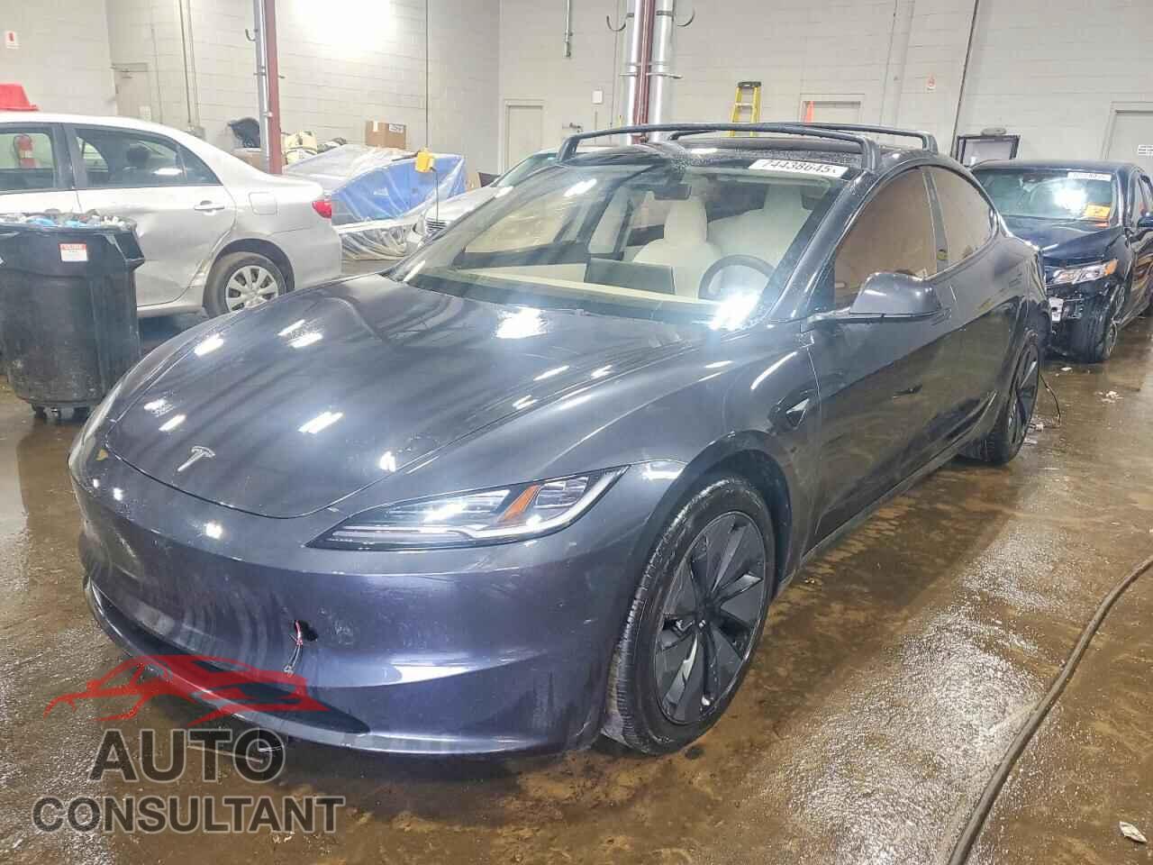 TESLA MODEL 3 2024 - 5YJ3E1EB3RF801969