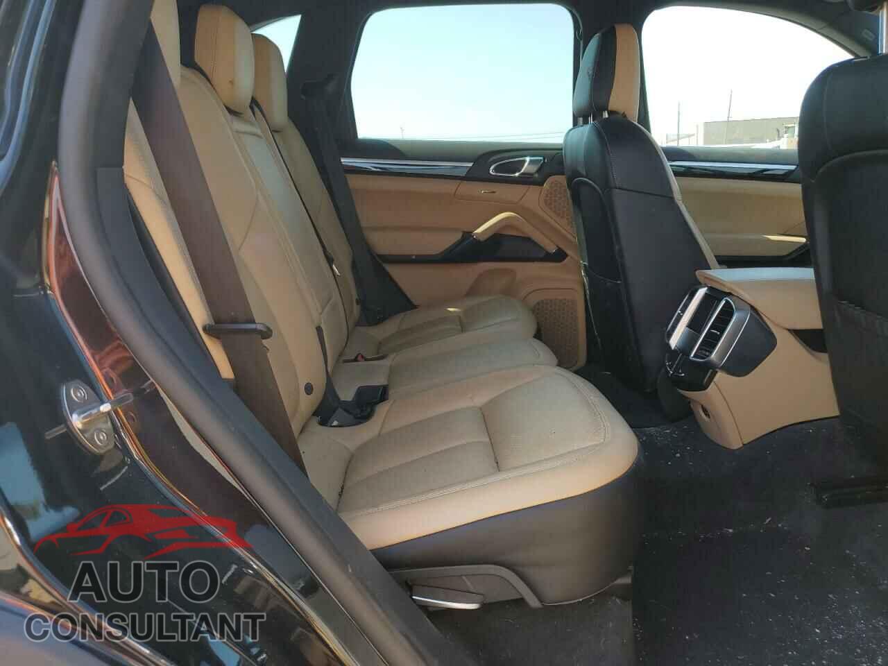 PORSCHE CAYENNE 2017 - WP1AA2A20HKA90875