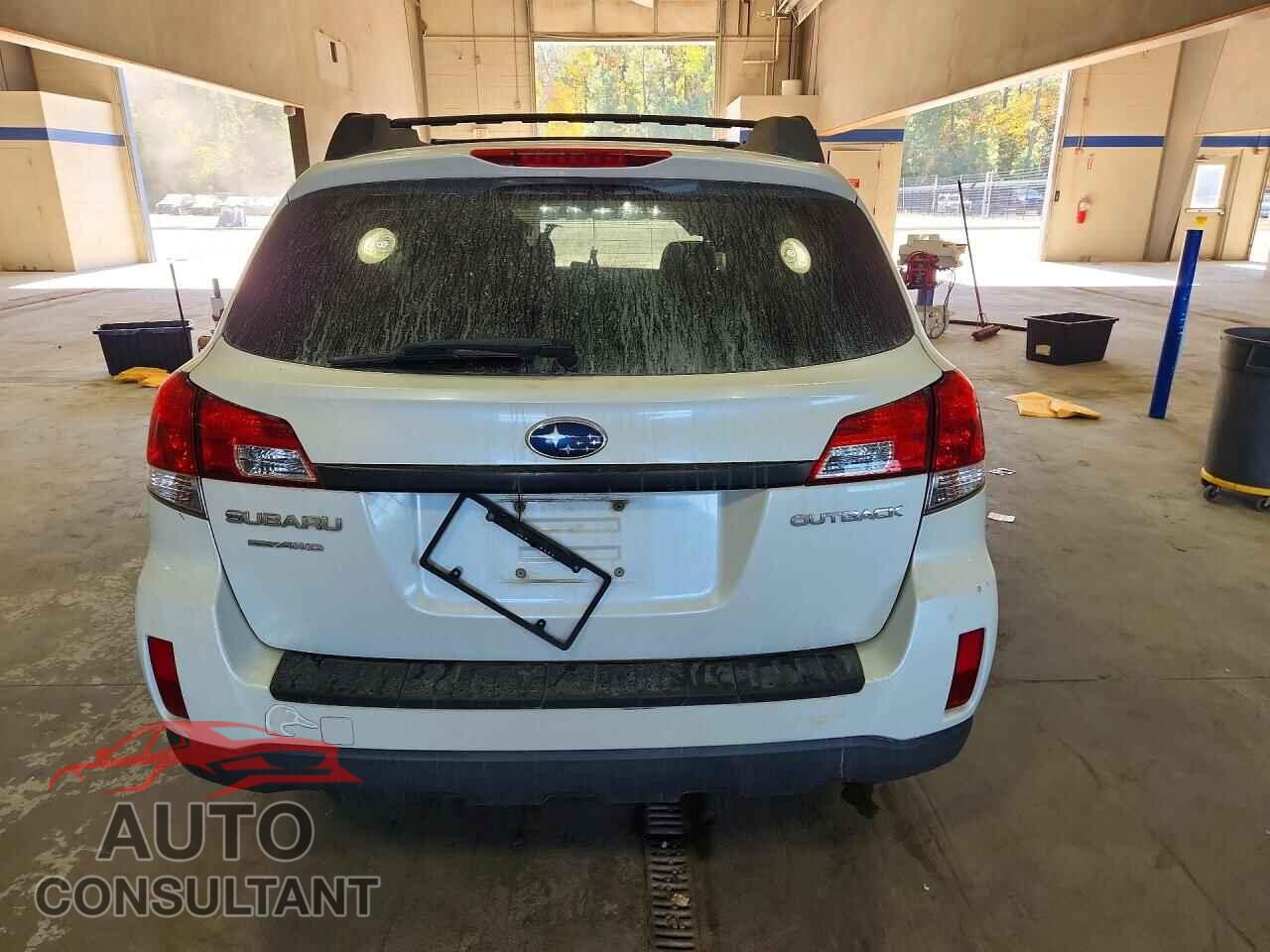 SUBARU OUTBACK 2010 - 4S4BRCCC2A3326156