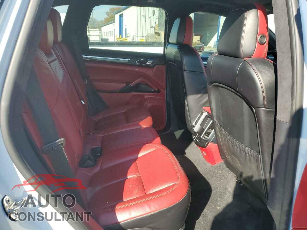 PORSCHE CAYENNE 2017 - WP1AD2A26HLA80384