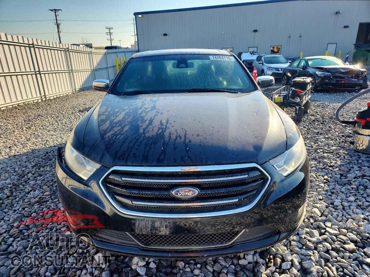 FORD TAURUS 2017 - 1FAHP2F81HG114928