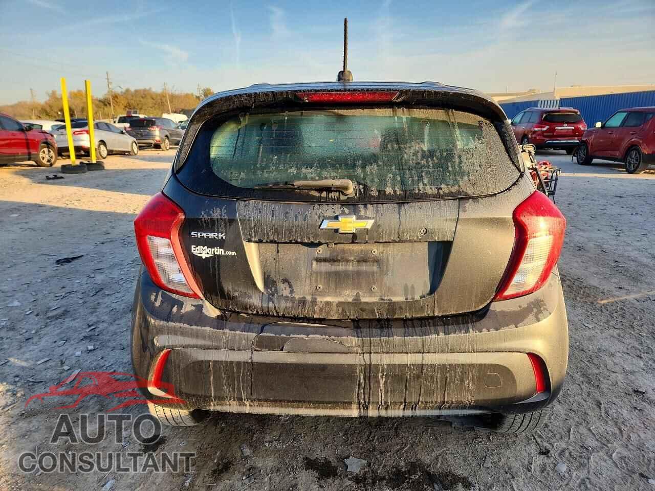 CHEVROLET SPARK 2017 - KL8CB6SA8HC818708