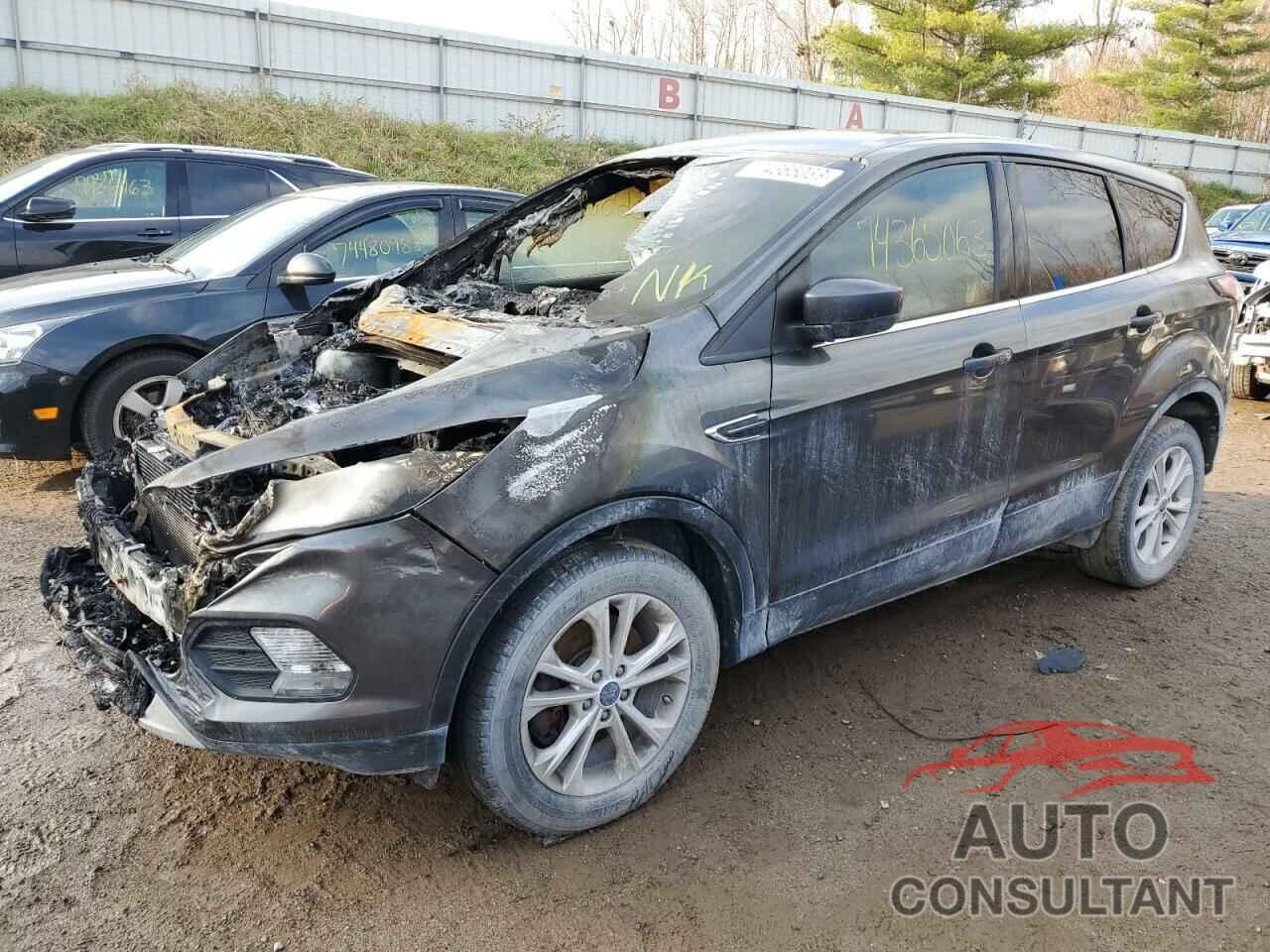 FORD ESCAPE 2017 - 1FMCU9GD1HUB24017