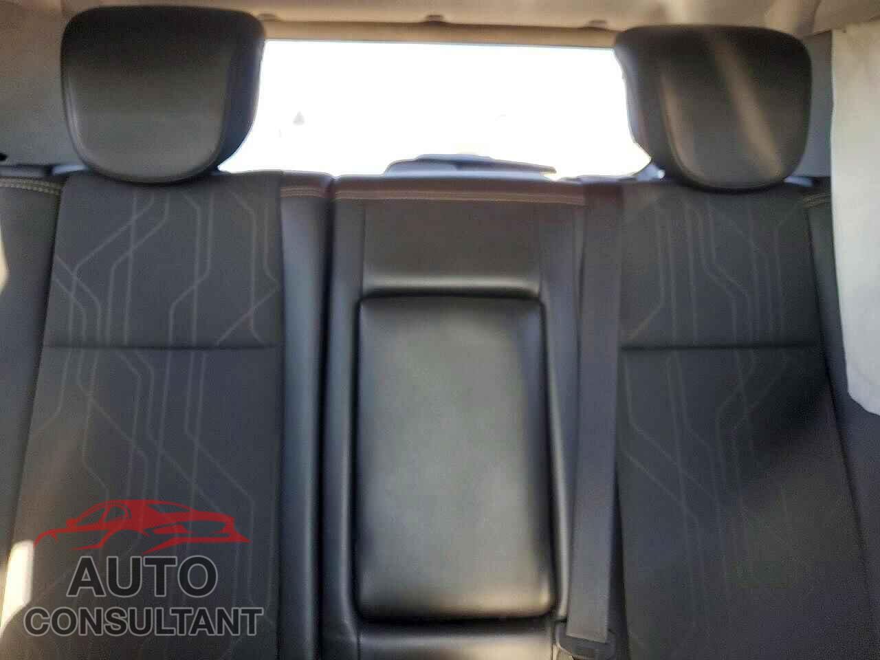 CHEVROLET TRAX 2019 - 3GNCJLSB3KL242837