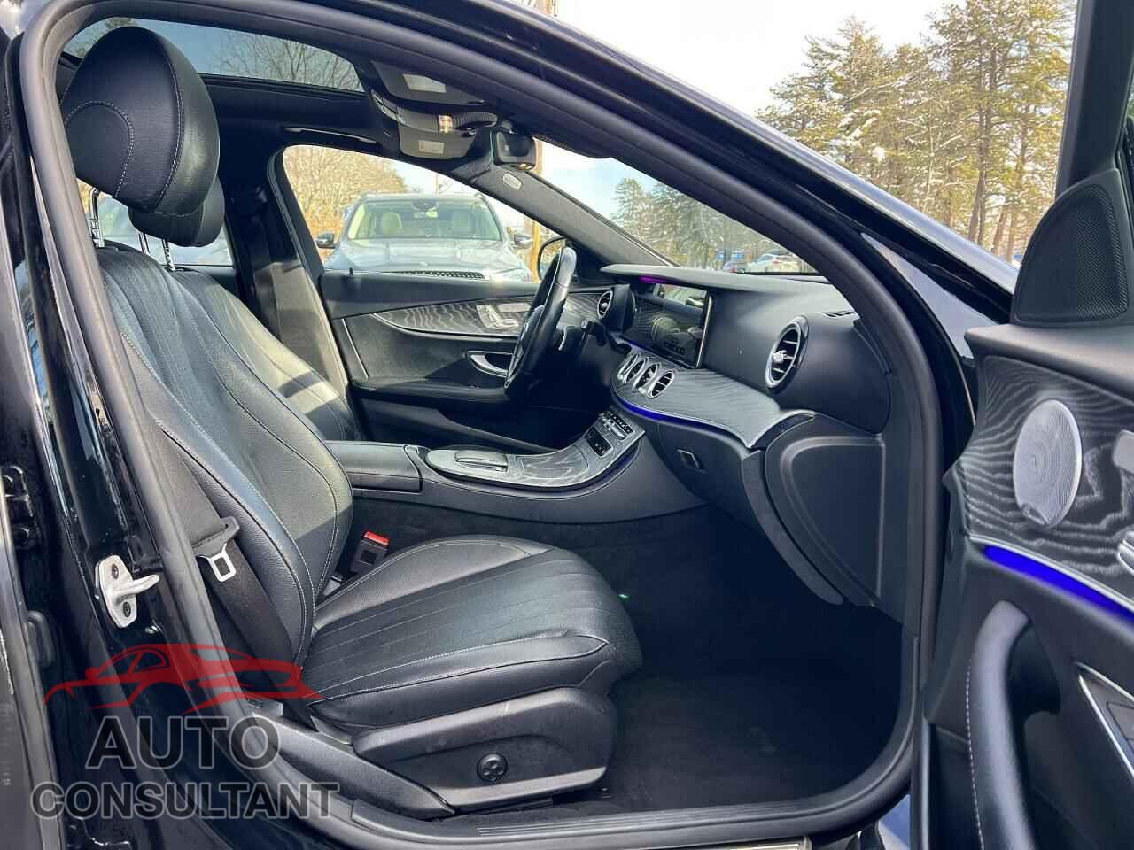 MERCEDES-BENZ E-CLASS 2021 - W1KZF8EB3MA920659