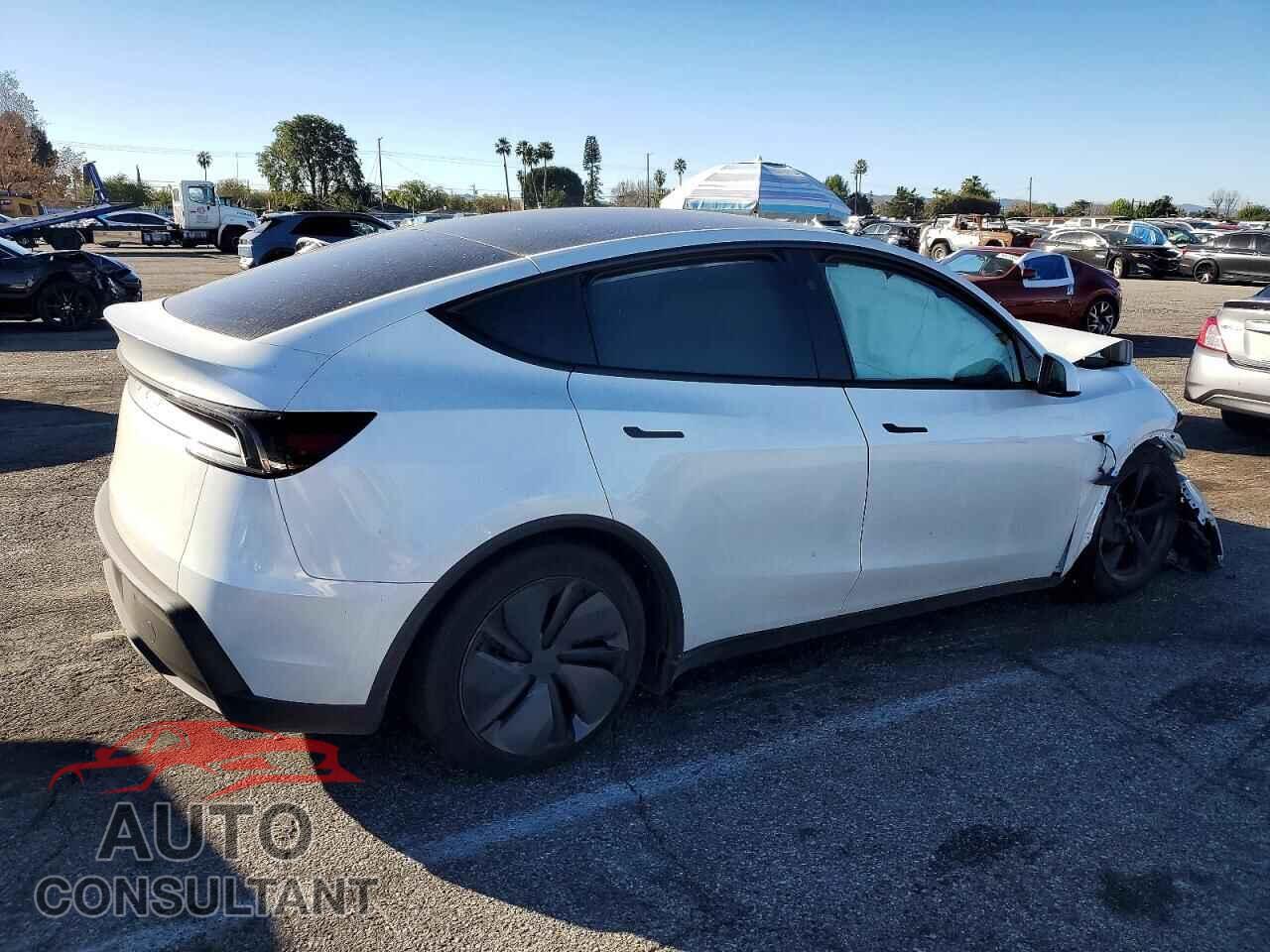 TESLA MODEL Y 2026 - 7SAYGDED2TF389119
