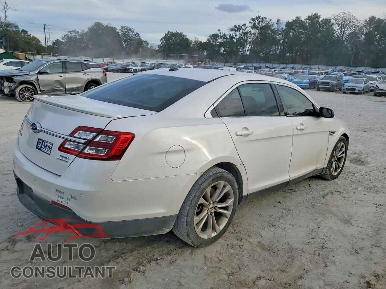 FORD TAURUS 2013 - 1FAHP2E87DG159674