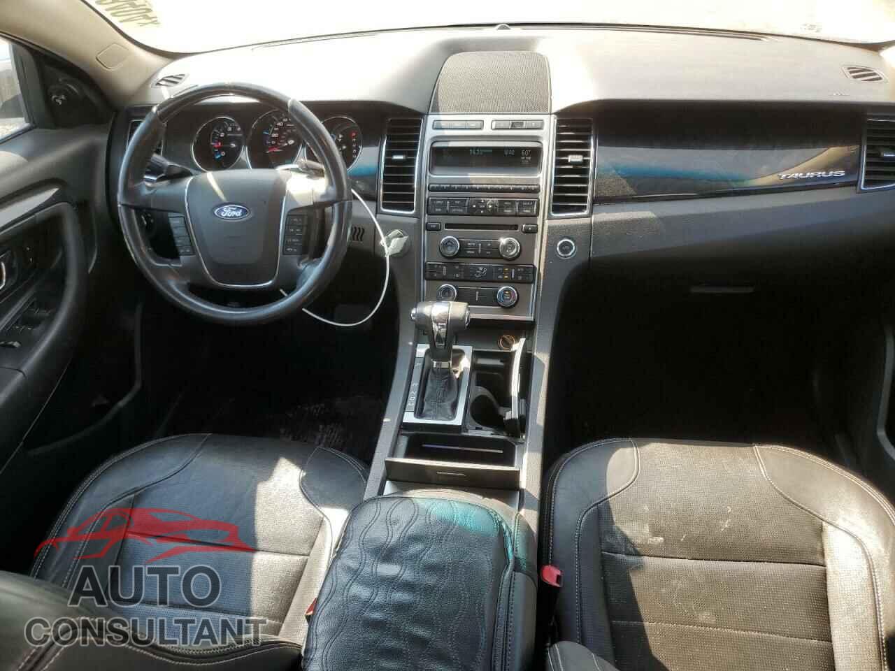 FORD TAURUS 2010 - 1FAHP2FW9AG134557
