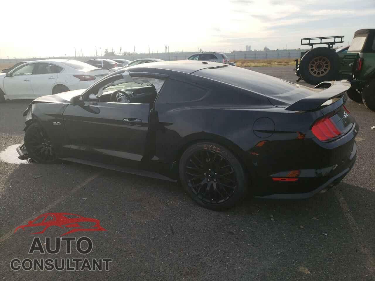 FORD MUSTANG 2019 - 1FA6P8CF9K5113106