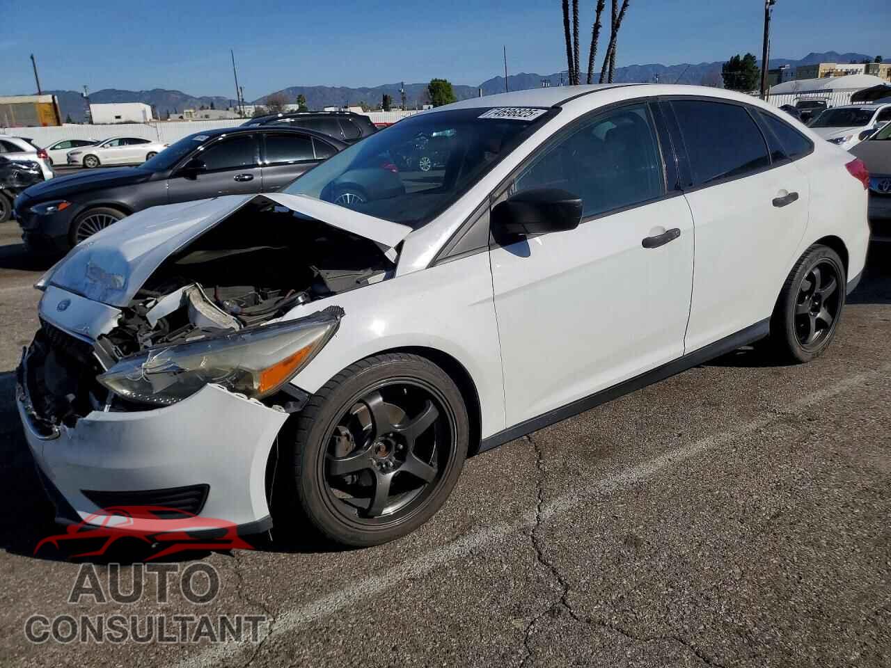 FORD FOCUS 2017 - 1FADP3E22HL348181