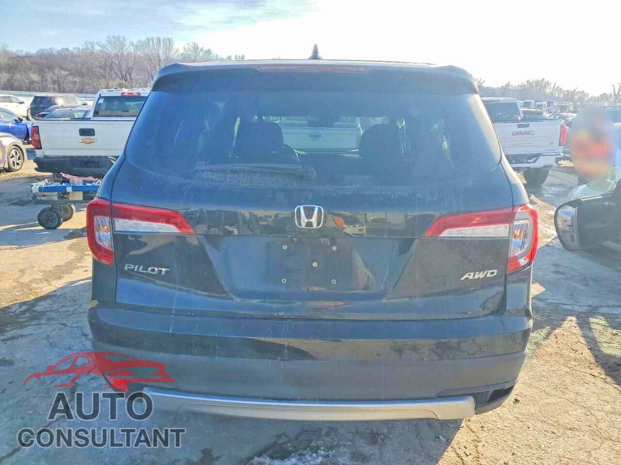 HONDA PILOT 2020 - 5FNYF6H5XLB010352