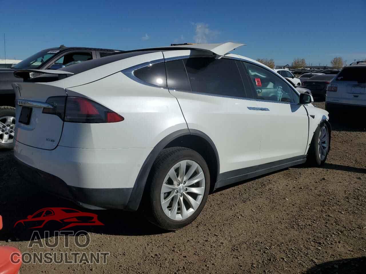 TESLA MODEL X 2017 - 5YJXCAE22HF075642