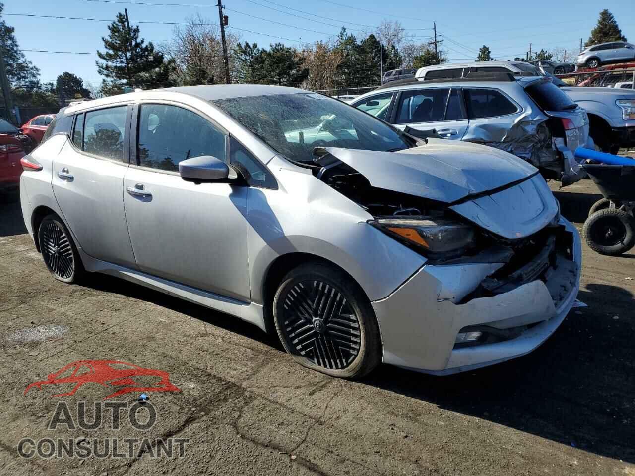 NISSAN LEAF 2023 - 1N4CZ1CV8PC552084