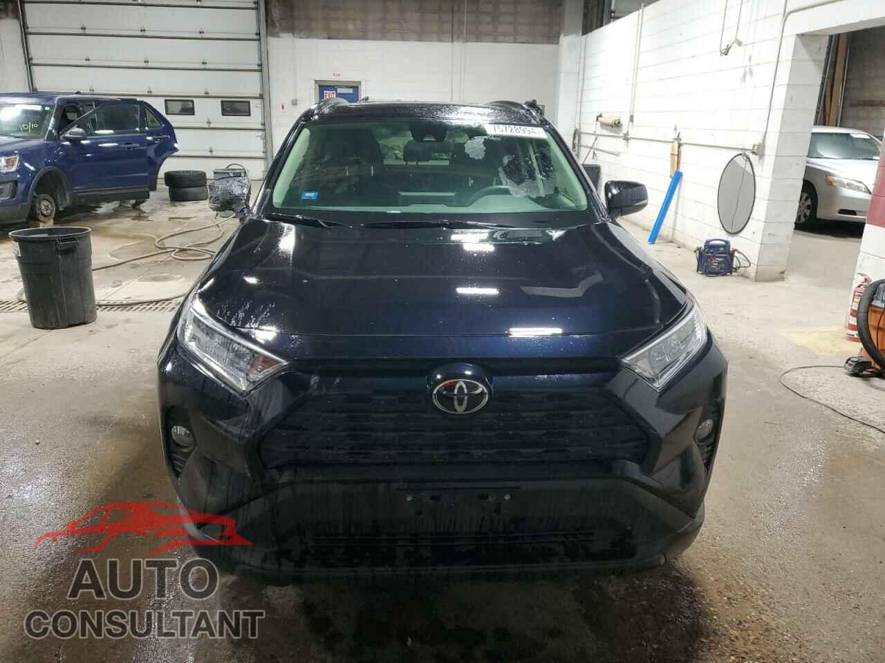 TOYOTA RAV4 2019 - JTMP1RFV2KD015209