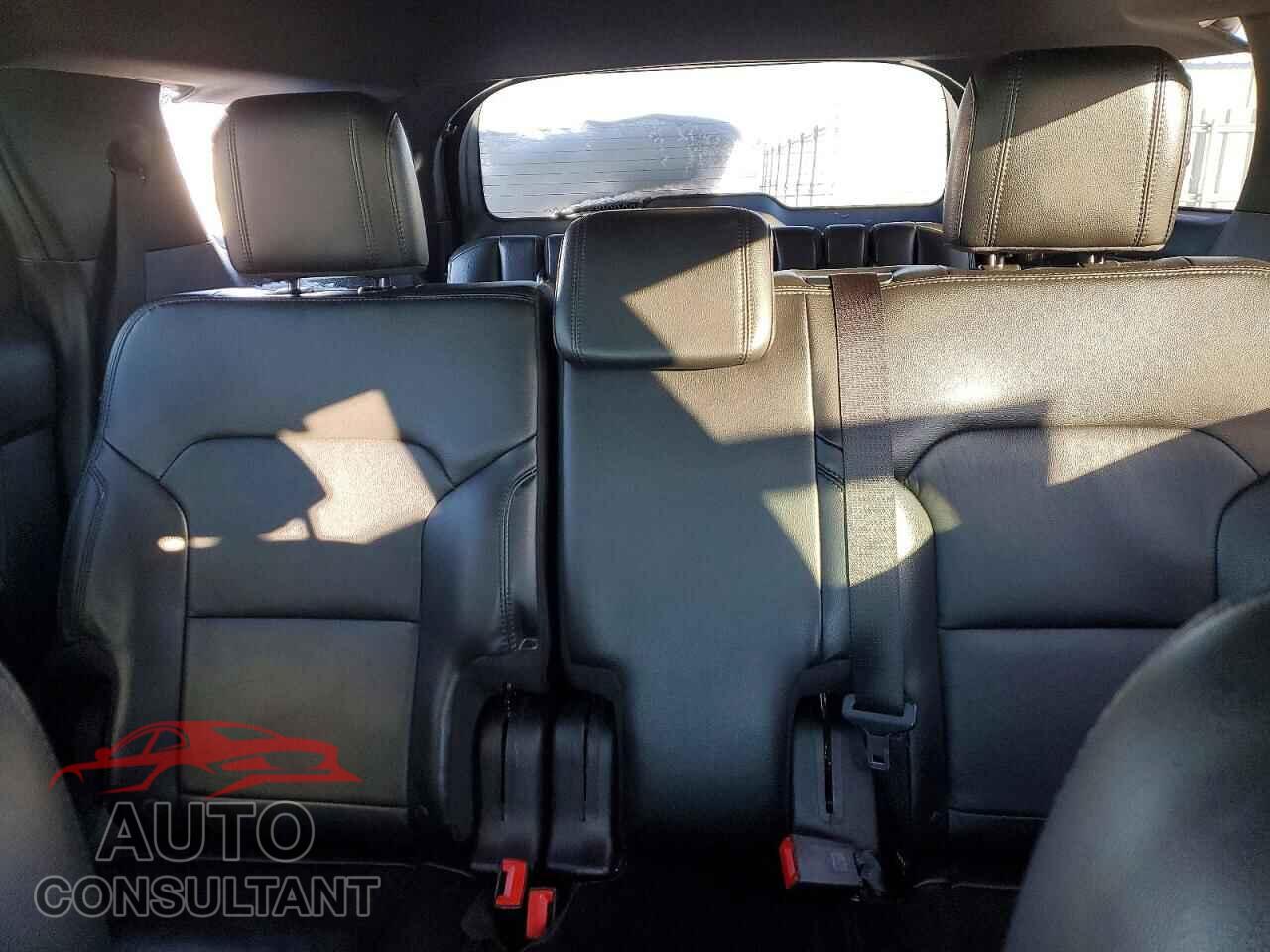 FORD EXPLORER 2018 - 1FM5K7D87JGB61037