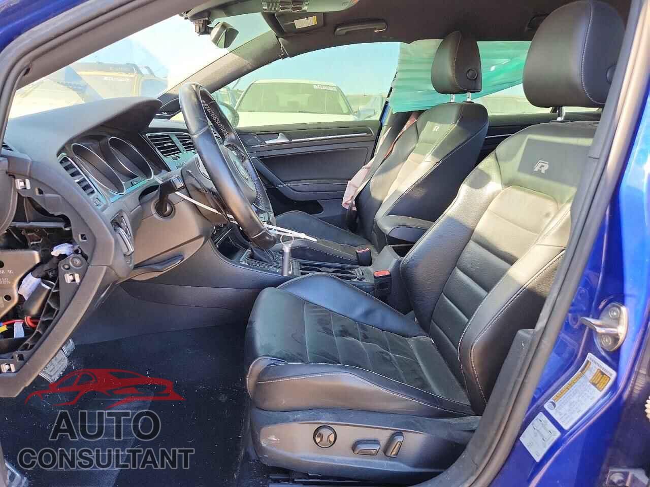 VOLKSWAGEN GOLF 2017 - WVWVF7AU8HW106879