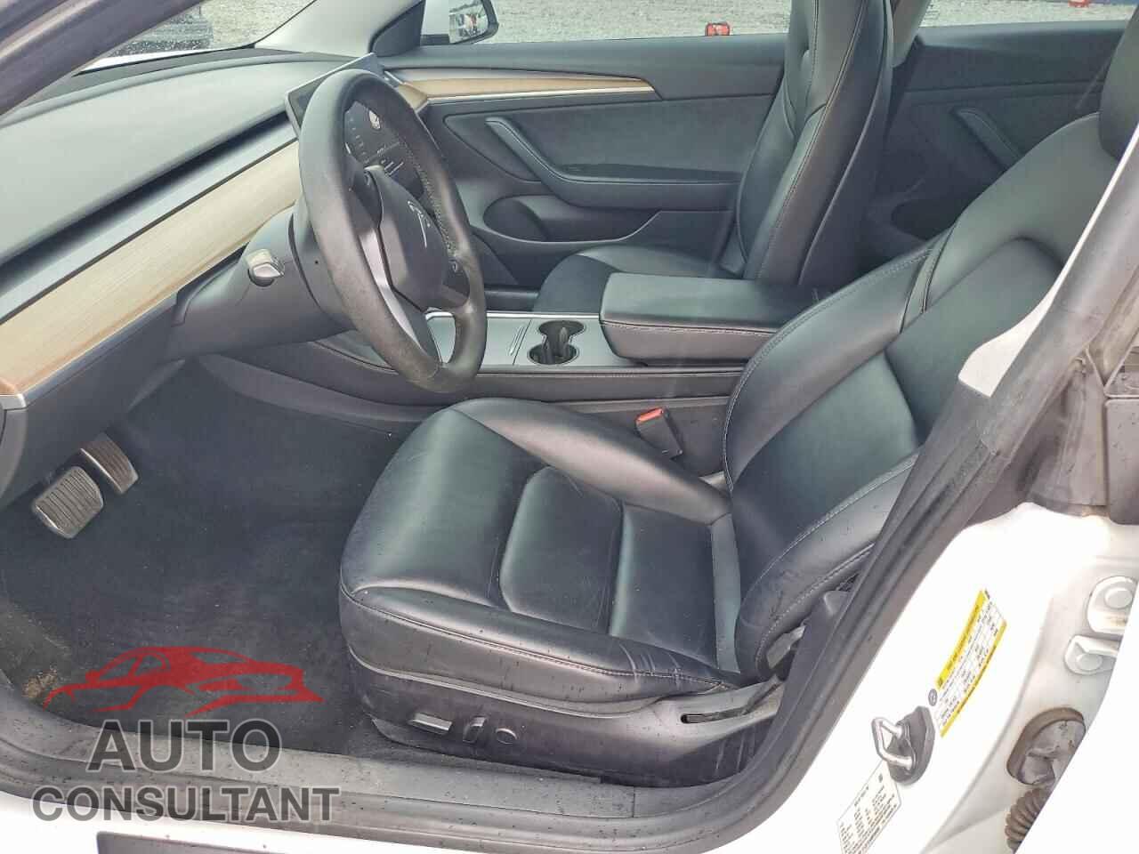 TESLA MODEL 3 2021 - 5YJ3E1EA4MF096986