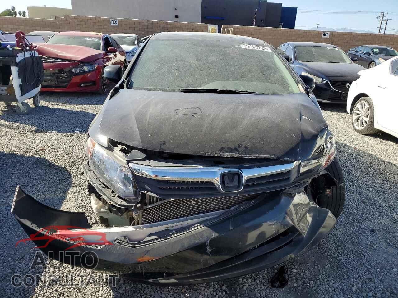 HONDA CIVIC 2012 - 19XFB2F80CE357557
