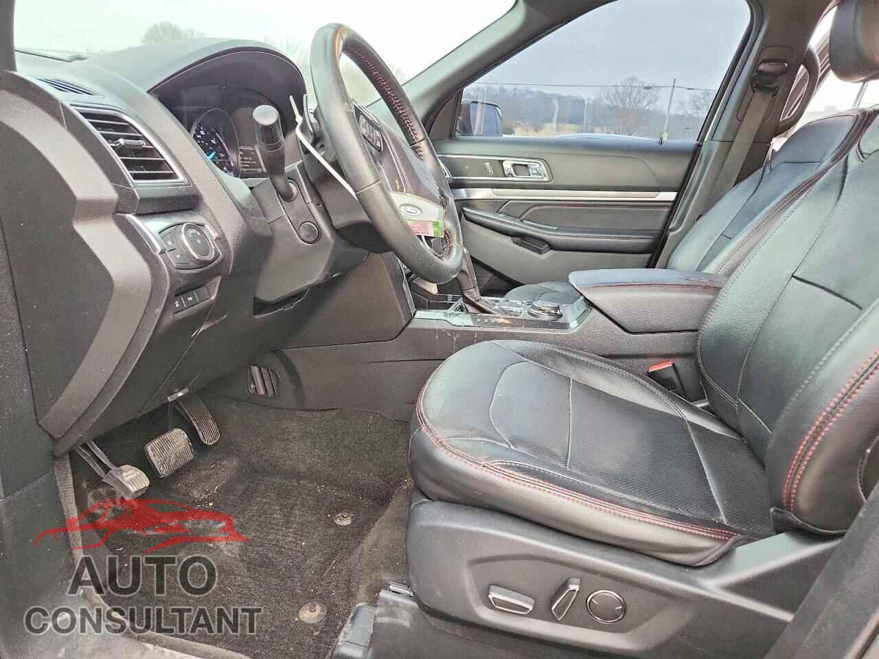 FORD EXPLORER 2018 - 1FM5K8GT3JGC06433